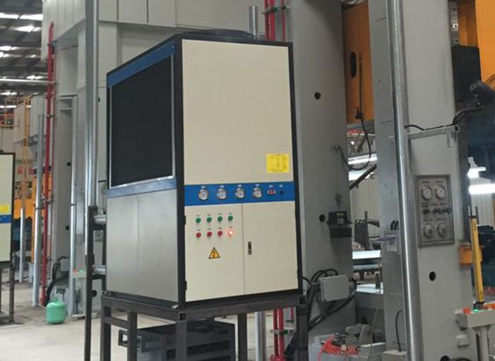 常規(guī)尺寸的油冷機安裝注意事項有哪些？